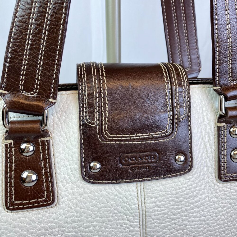 Coach Leather Turnlock Satchel Brown Cream - F13961 🤍 Janice - Picture 4 of 17